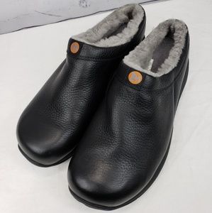 Men's Merrell insulated slip on clogs size 12